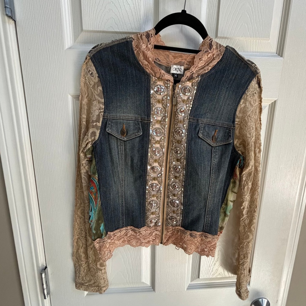 Vintage Cache Womens LaceTrimmed Denim Jacket Floral Paisley Sequin Embroidery M